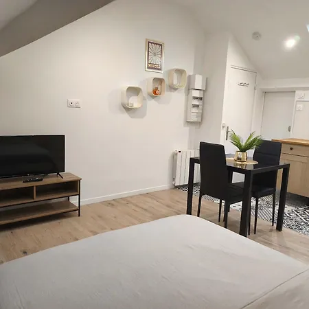 Appartement Confortable Avec Parking Charleville-Mézières