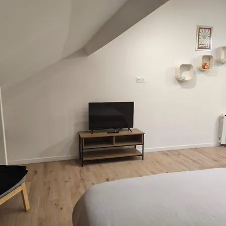 Confortable Avec Parking Charleville-Mézières